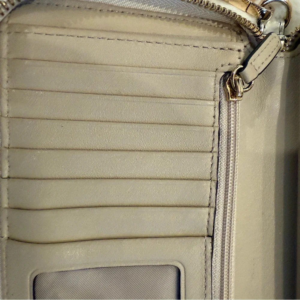 Michael Kors Gold Quilted Continental Wristlet Wallet Jet Set 🎄